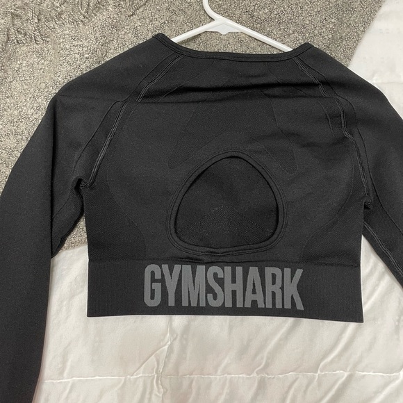 Gymshark long sleeve crop - Picture 3 of 3